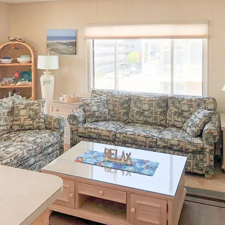 Surfs Up 301 Apartment